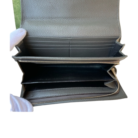 GUCCI HORSEBIT WALLET EUC. - Picture 4 of 9